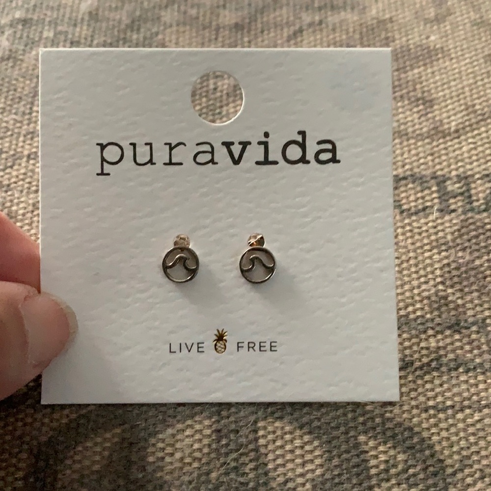 Puravida silver wave earrings. Never worn.